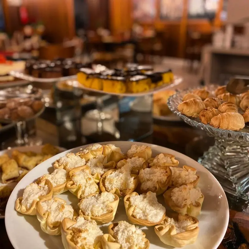Foto de Café da manhã - Hotel Pradense