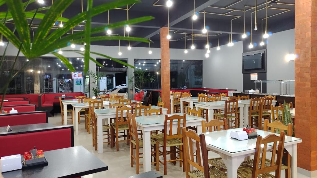 737 Bar & Restaurante