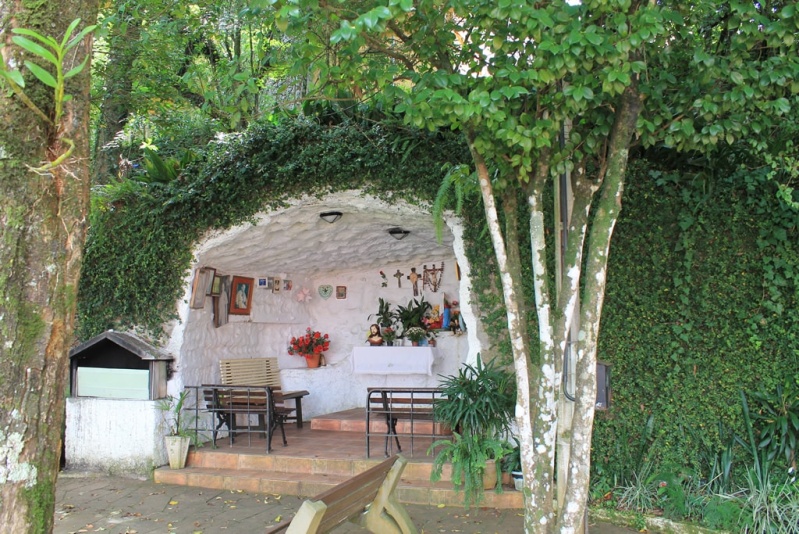 Gruta Nossa Senhora de Lourdes